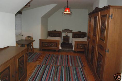 Használt bútor, használt cikkek , bolhapiac .olcsó árak jó minőség !